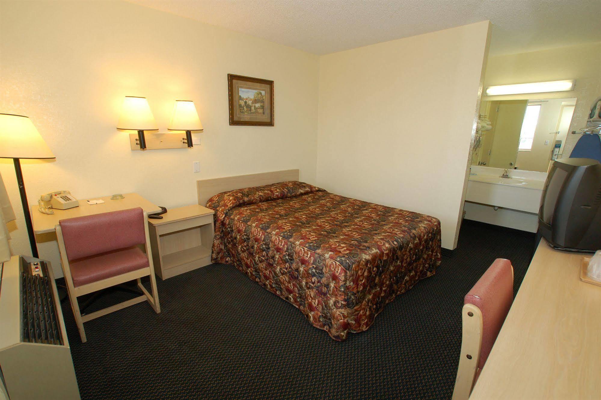 Rodeway Inn Pueblo Quarto foto